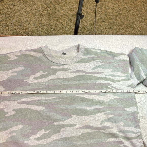 Aerie oversized camo sweatshirt - Picture 9 of 10